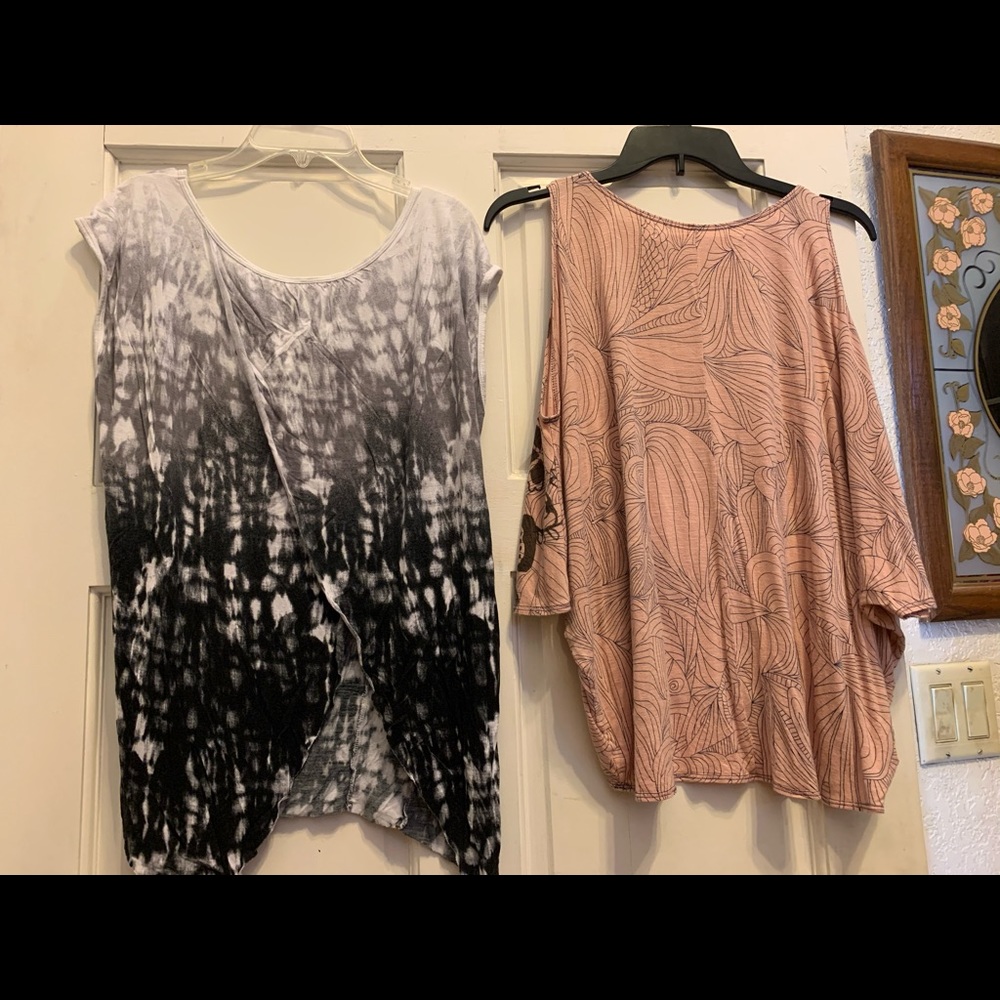 Euc Chelsea & Violet 2 Top Bundle Size Medium - image 7